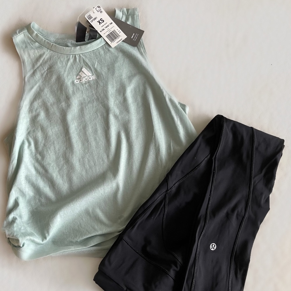 Adidas double twist tank size xs